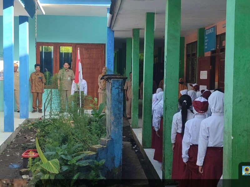 HARI PERTAMA MASUK SEKOLAH SETELAH LEBARAN